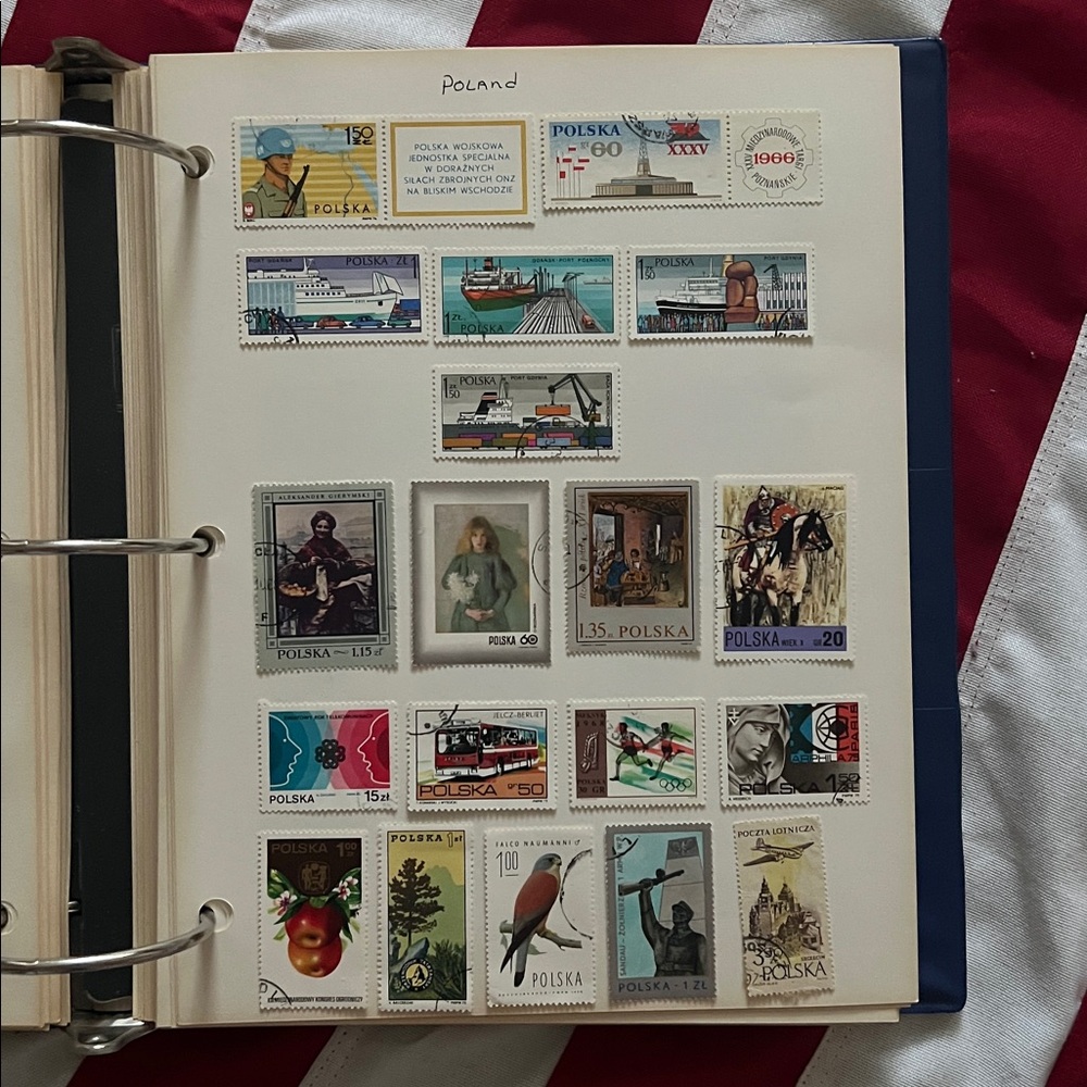 World Stamp Collection - Picture 13 of 17